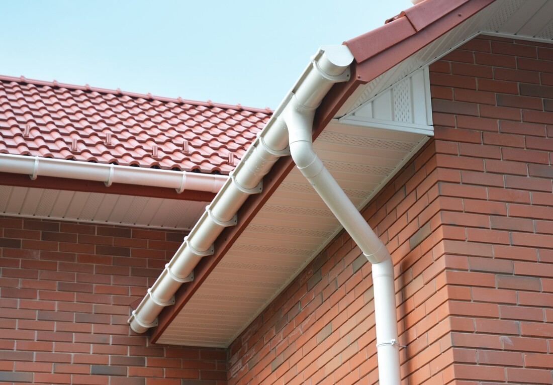 An image of Eavestrough Service in North Bay, ON